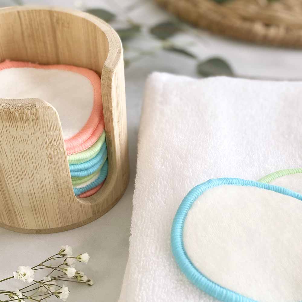 canister for reusable makeup round