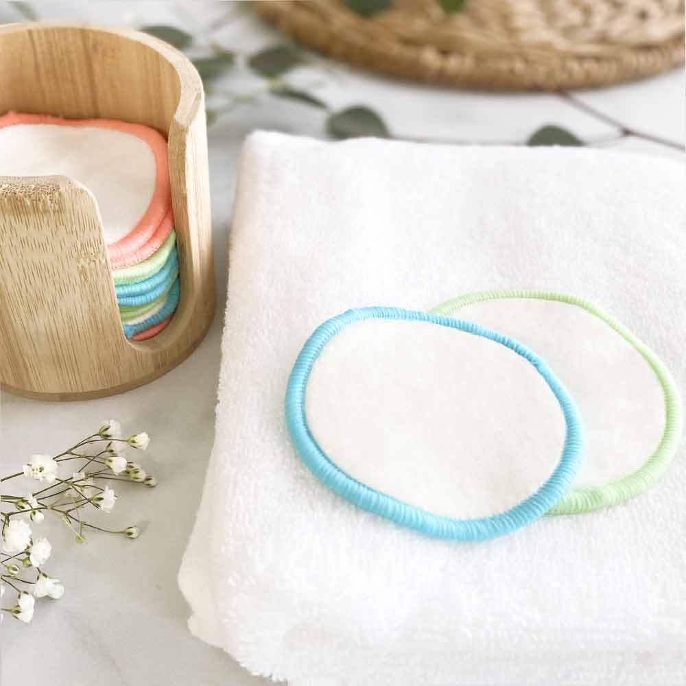 10 Reusable Makeup Remover Pads That Are Easy to Clean